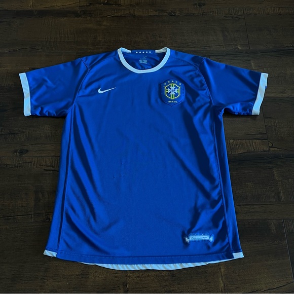 Brazil Soccer Jersey - Picture 1 of 4